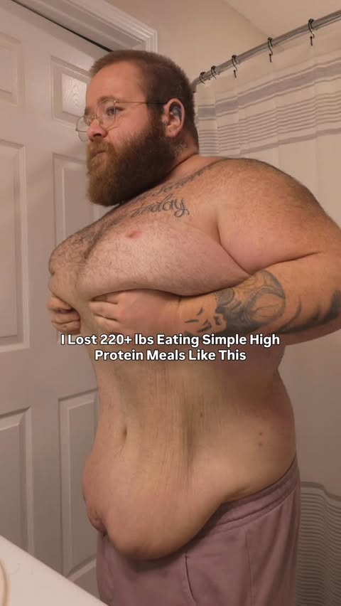 Instagram post by @garrett_welsh_ for Safe Catch. Caption reads: I didn’t lose 220+ lbs eating fancy meals.
I lost....