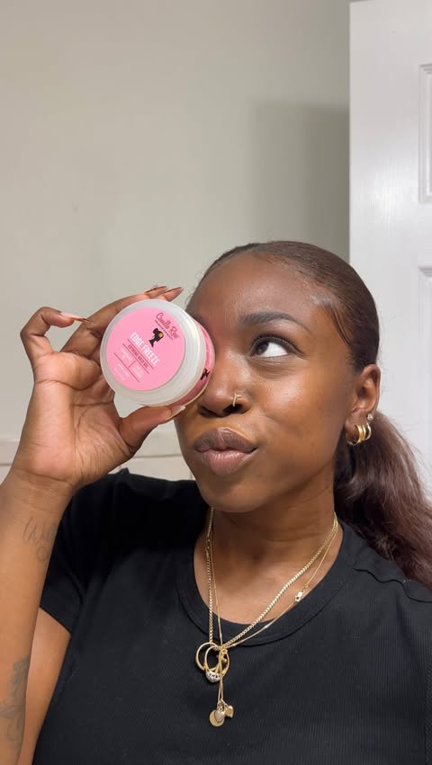 Instagram post by @be4realdee for Camille Rose. Caption reads: [...] Shop Edge Freeze now at camillerose.com &....