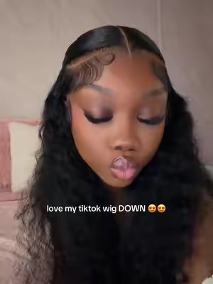 TikTok post by @cianicoleee for Idoli Hair. Caption reads: @Idoli 😍😍.