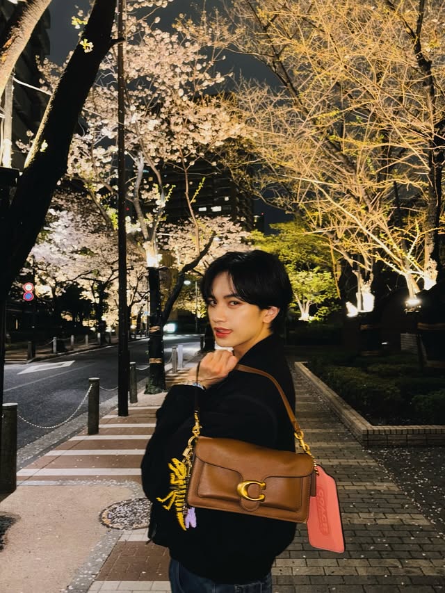 Instagram post by @kento.nakajima_313 for Coach. Caption reads: THE IDOL WEARS COACH.🌸 4月8（水）～ 4月14日 (火)....