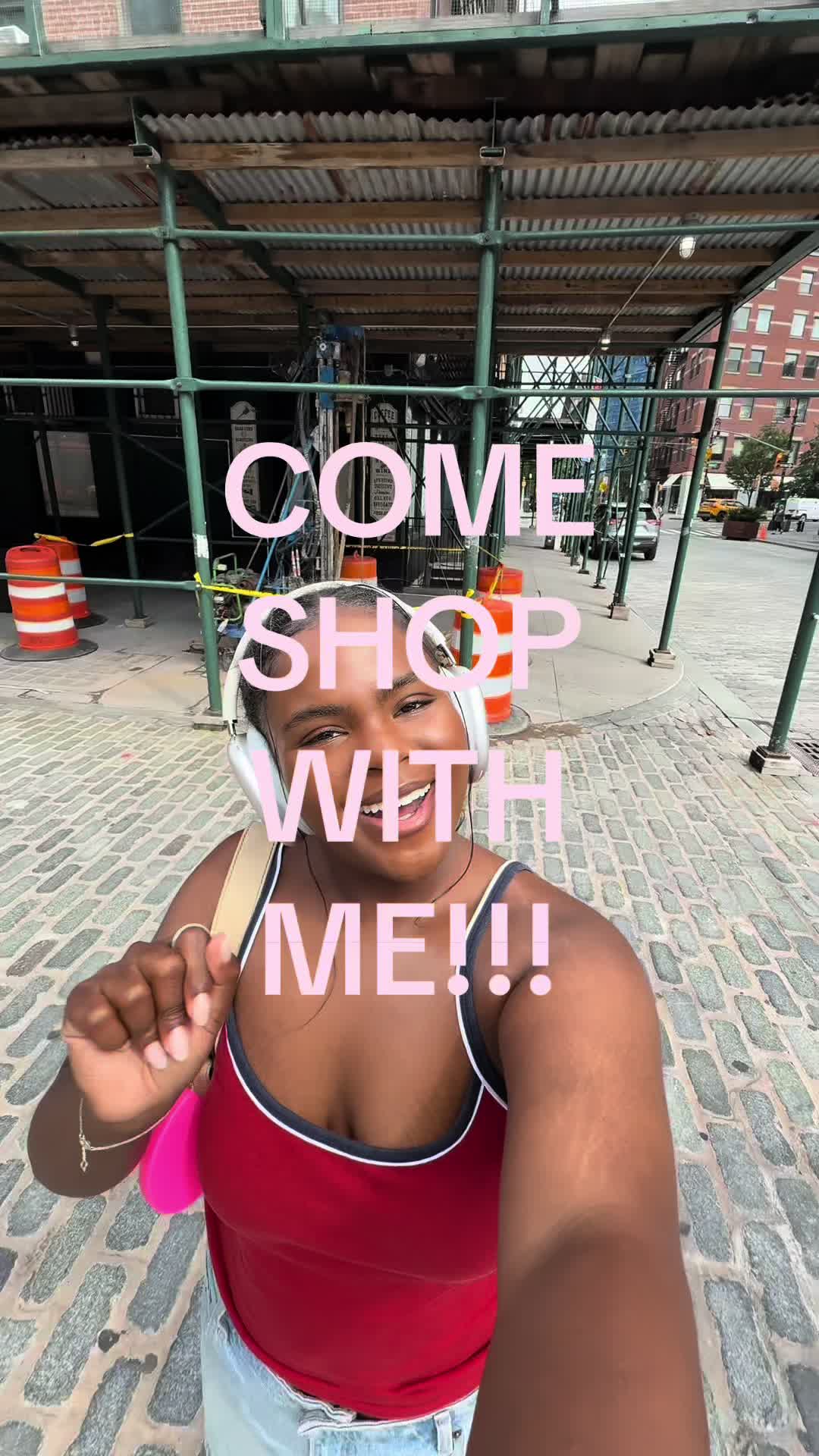 TikTok post by @jillian.bruno for beautyblender. Caption reads: [...] city so naturally im obsessed with....