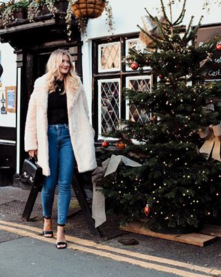 Instagram post by an influencer for Very. Caption reads: [...] home night 😂 This coat from @veryuk is the....