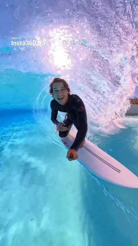 Instagram post by @surfingwithnoz for Insta360. Caption reads: Insta360 Black Friday is ON 🔥

Big [...].