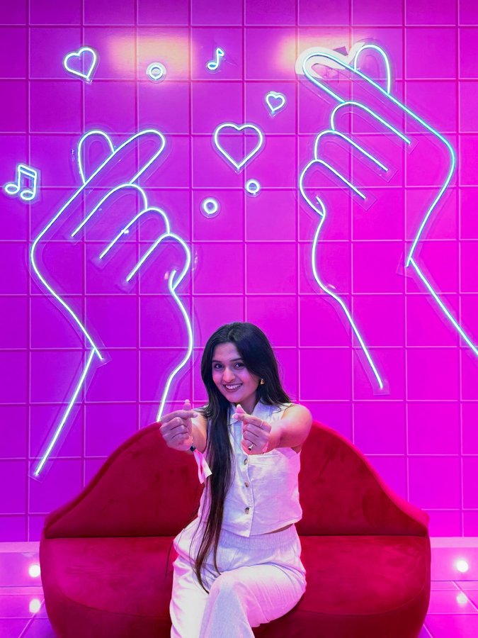 Instagram post by @suchi___06 for Flipkart. Caption reads: [...] one are you picking from @flipkart....