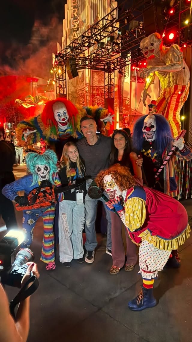 Instagram post by @ebwinter for Halloween Horror Nights. Caption reads: Another great  @horrornights  Thank you as always....