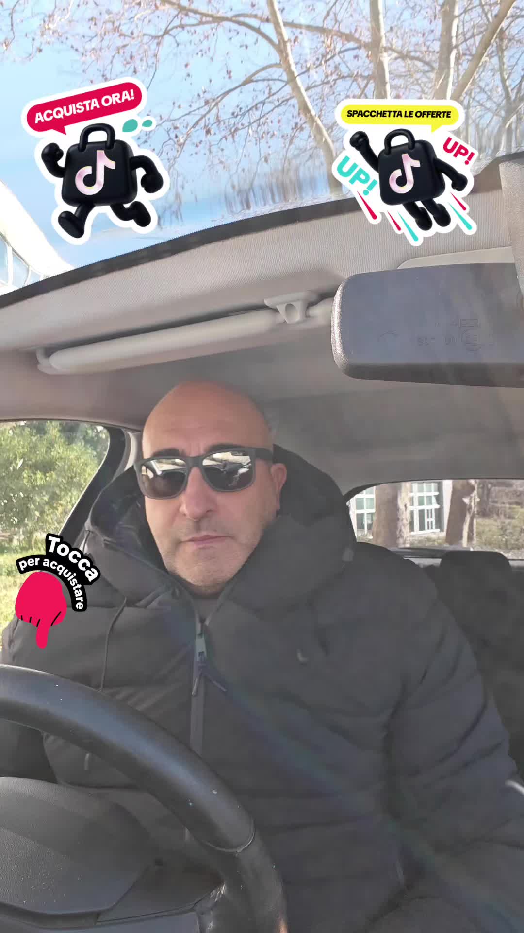 TikTok post by @linux.77 for LONKOOM.ES. Caption reads: [...] #tiktokshopcreator #Linux77 @LONKOOM.ES.