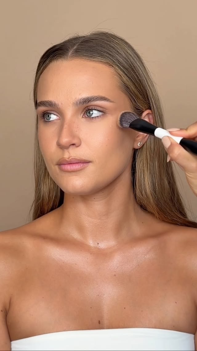 Instagram post by @melissa.hernandez for MAKEUP BY MARIO. Caption reads: [...] exactly how I create it using....
