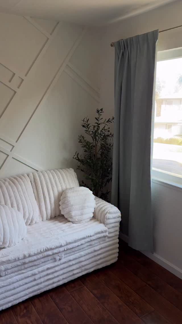 Instagram post by @vygovska_valeria for Belffin. Caption reads: [...] super comfy for everyday living 🛋️
#ad....