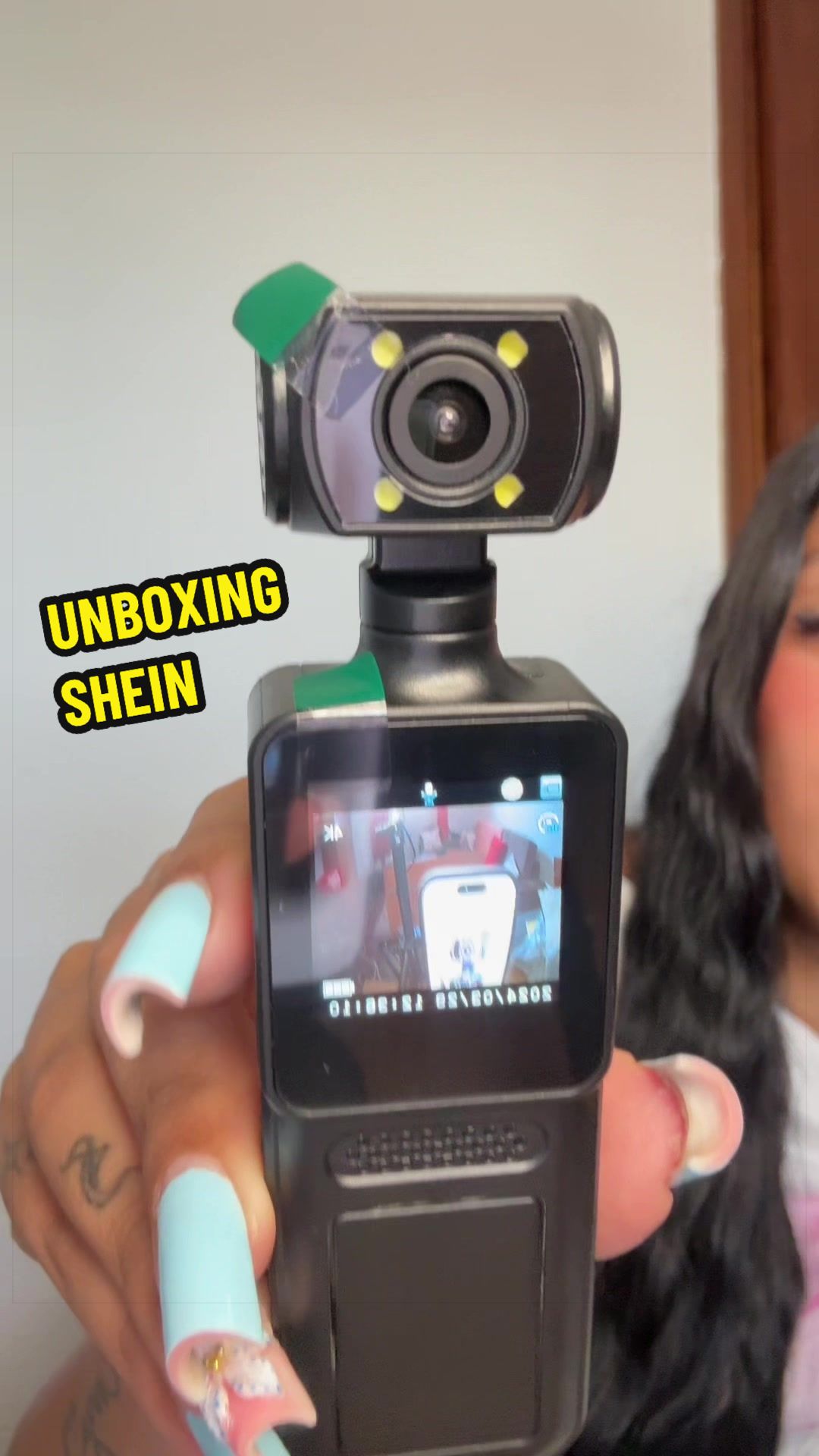 TikTok post by @soraiarsilvaa for SHEIN Sports. Caption reads: [...] EUR @SHEIN @shein_sports #SHEINtrends....