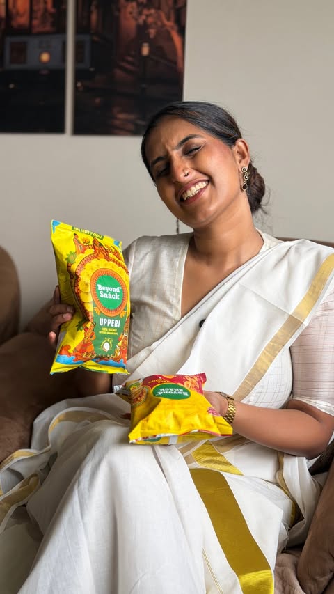 Instagram post by @evelynjubysan11 for Flipkart Minutes. Caption reads: [...] out of banana chips! Thankfully....