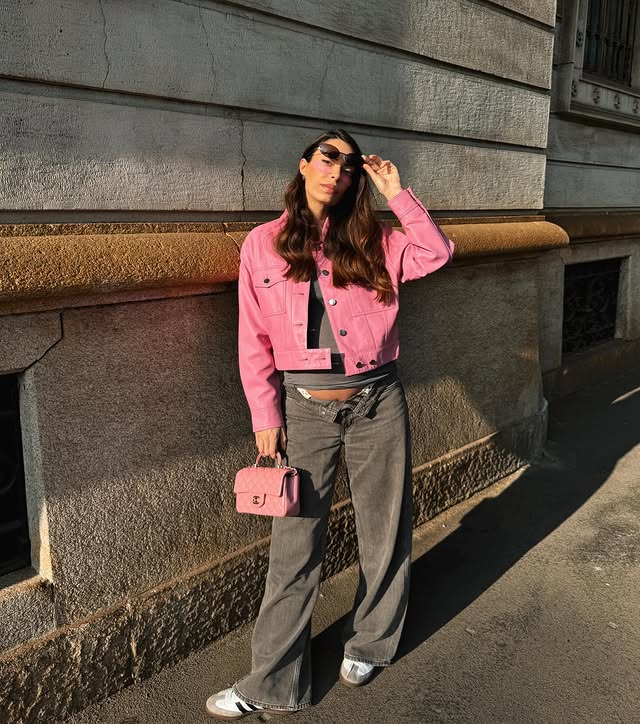 Instagram post by @noemidelp for HelloBody. Caption reads: [...] week- con le mie nuove Eye Patches di....