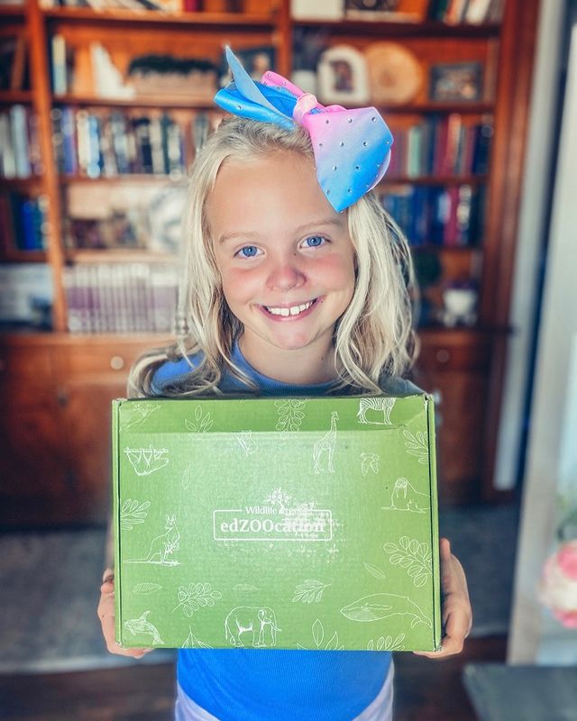 Instagram post by @ashleynicoleandco for edZOOcation. Caption reads: [...] idea: a monthly subscription box from....