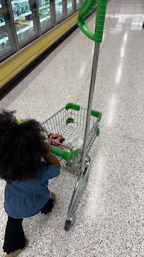 Instagram post by @desicrandell for Publix Super Markets. Caption reads: Some people show up for you so consistently that....