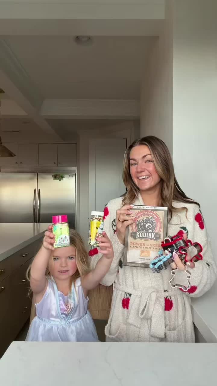 TikTok post by @lindsarnold for Kodiak Cakes. Caption reads: [...] fun pancake morning with our favorite....