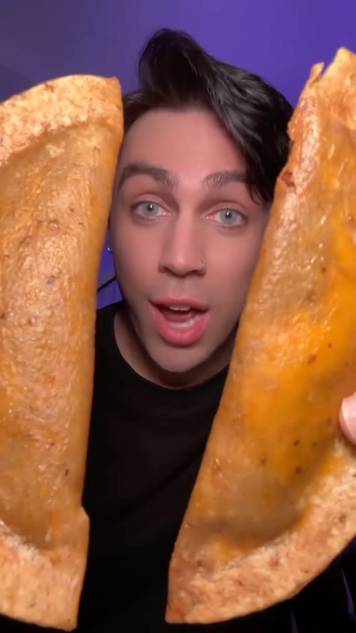 Instagram post by @sylasdean for Jack in the Box. Caption reads: How many bites will it take you? 👹
@jackinthebox....