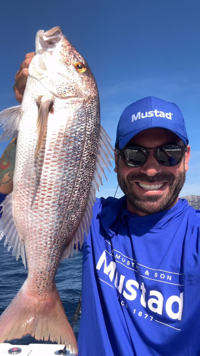 Instagram post by @balik_firarda for Mustad Fishing. Caption reads: Devam🧿.