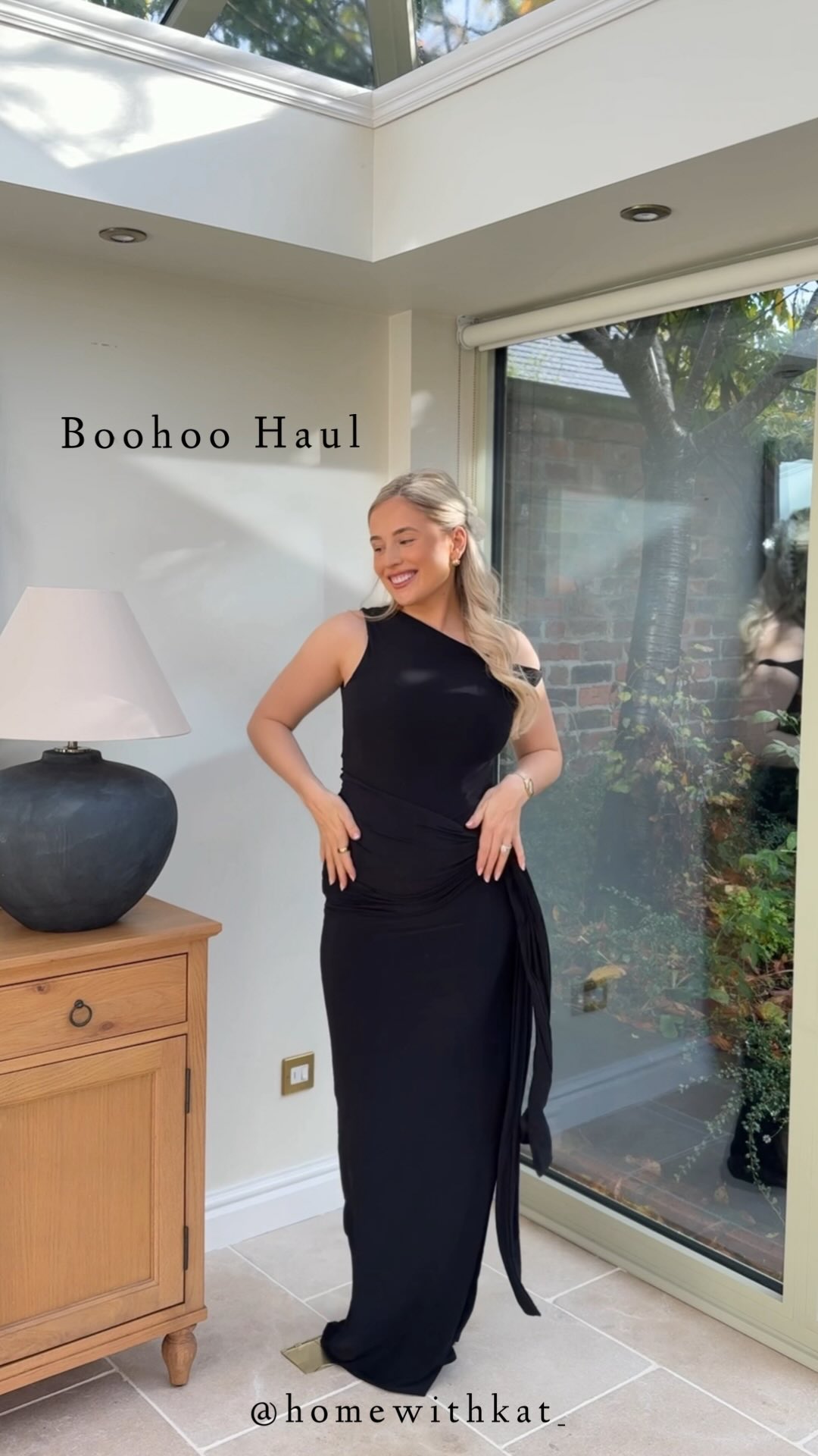 Instagram post by @homewithkat_ for Boohoo. Caption reads: Okay @boohoo you can take all my money right now....