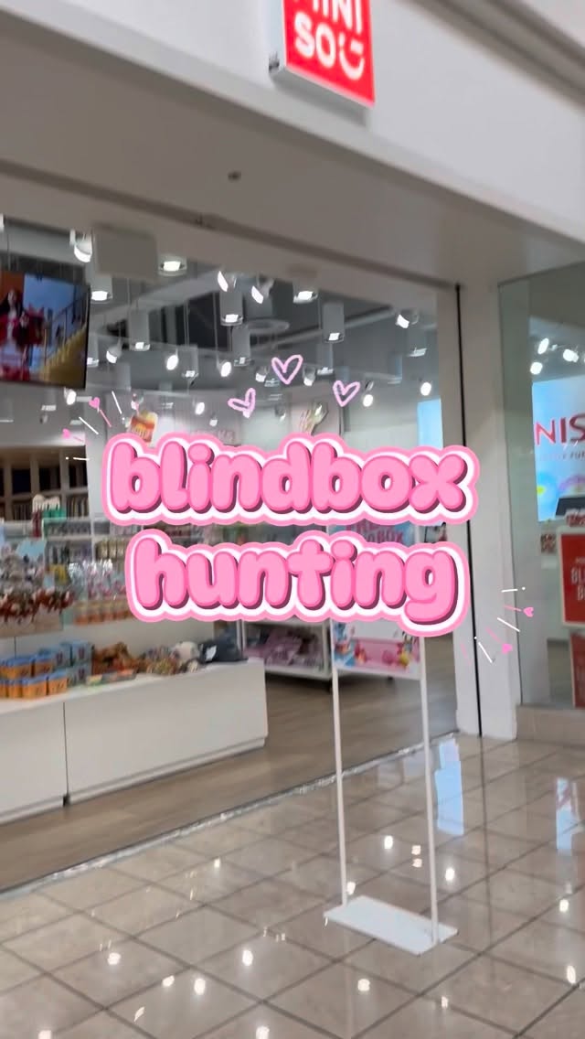 Instagram post by @lawkxtty for Hello Kitty. Caption reads: [...] #minisoambassador #miniso #hellokitty....