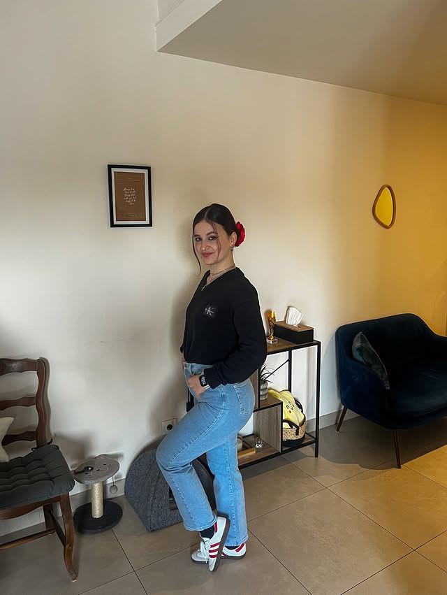 Instagram post by @morghane for Spartoo. Caption reads: Petit ootd😘✨ Pull @calvinklein x @spartoogram....