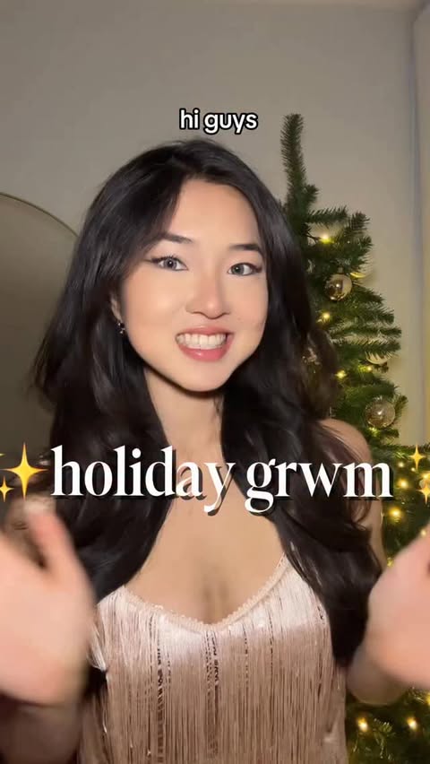 Instagram post by @juliiannalee for ana luisa. Caption reads: [...] links ☺️ get up to 25% OFF your @analuisany....