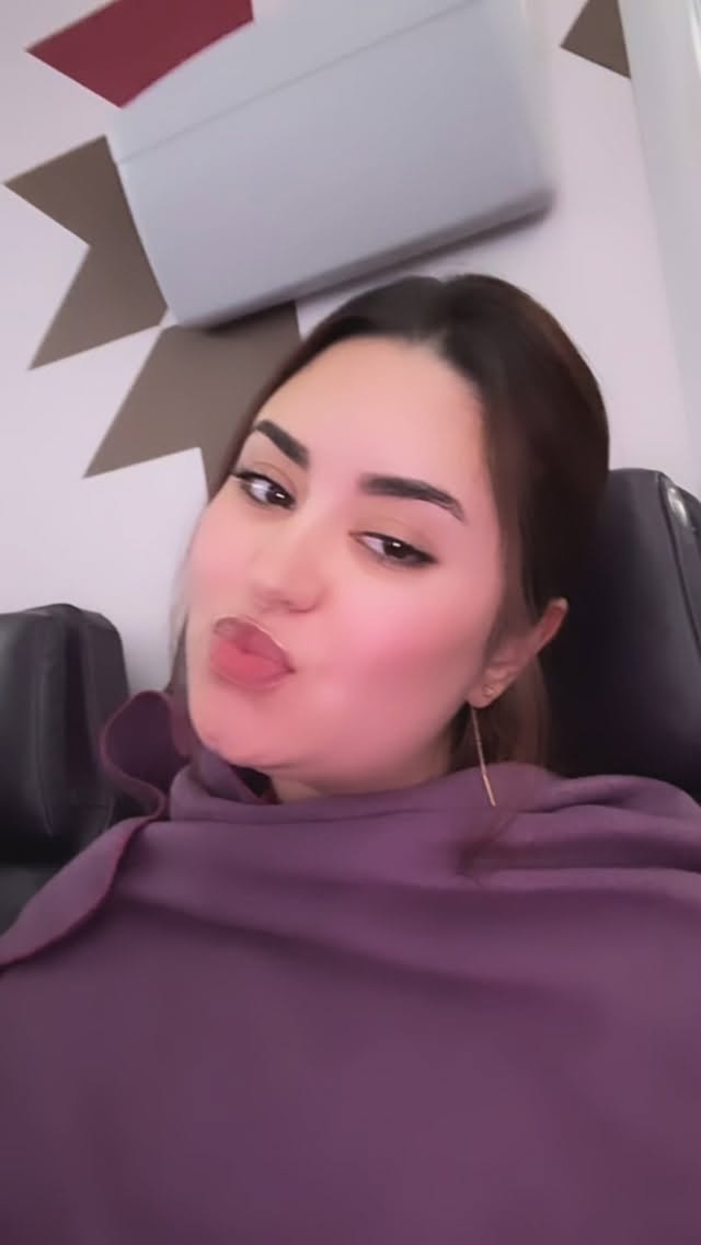 Instagram post by @zineb_basrii for ISDIN. Caption reads: Always do what makes u happy girlies ❤️ #isdin.