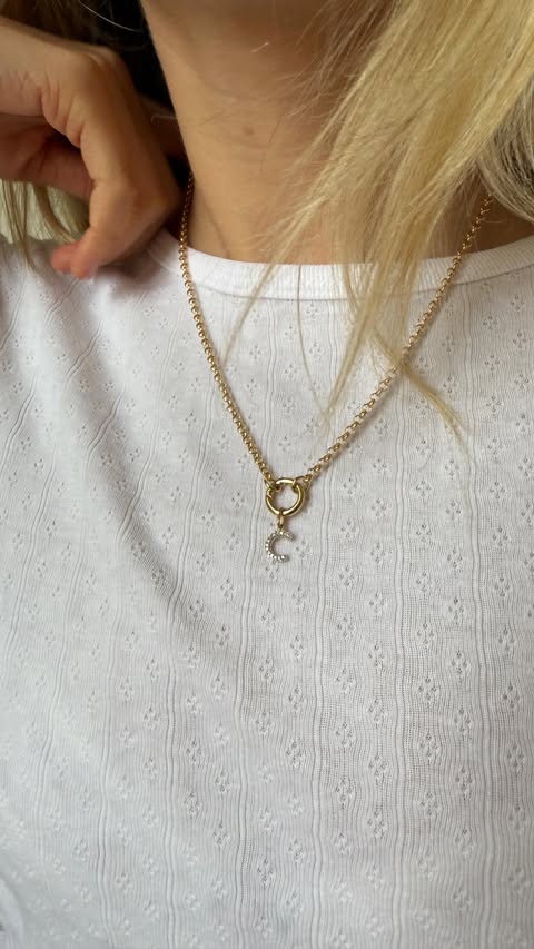 Instagram post by @caitlinburnhamm for Mejuri. Caption reads: @mejuri is having their biggest sale of the [...].