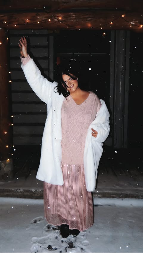 Instagram post by @roseybeeme for Torrid. Caption reads: The most wonderful holiday with @torrid in Jackson....