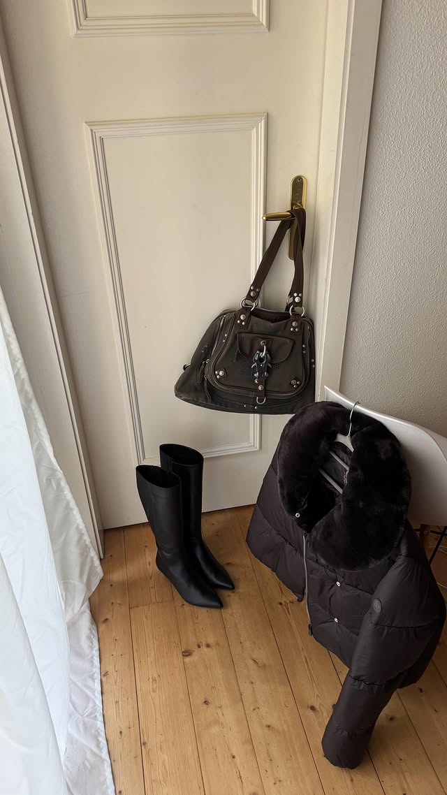 Instagram post by @feline_celine for Save The Duck. Caption reads: Anzeige/ The only jacket you need to keep you warm....