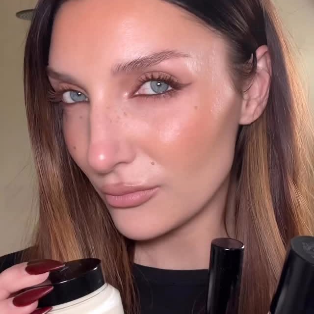 Instagram post by @taniellejaimua for Mecca. Caption reads: All About the Base ✨

Flawless starts with the....