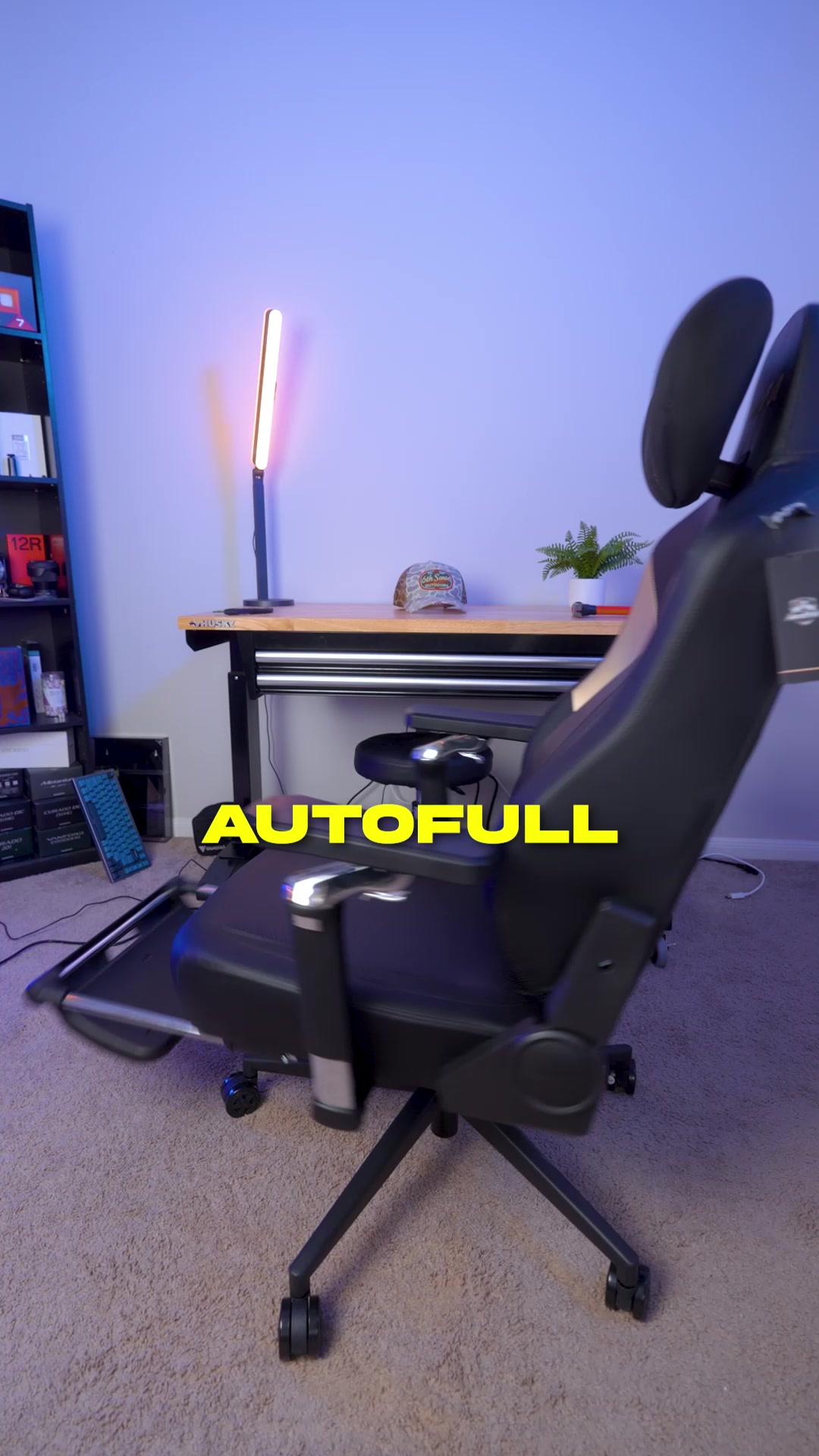 TikTok post by @aboveaveragefps for AutoFull. Caption reads: [...] a gaming chair upgrade FOR FREE? 👀 .....