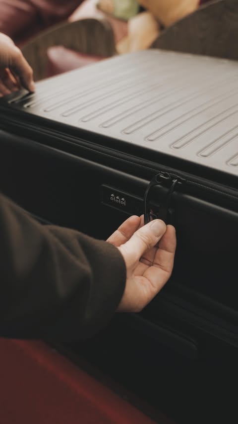 Instagram post by @giuse_laguardia for LEVEL8. Caption reads: [...] up, plans ahead, and my black....