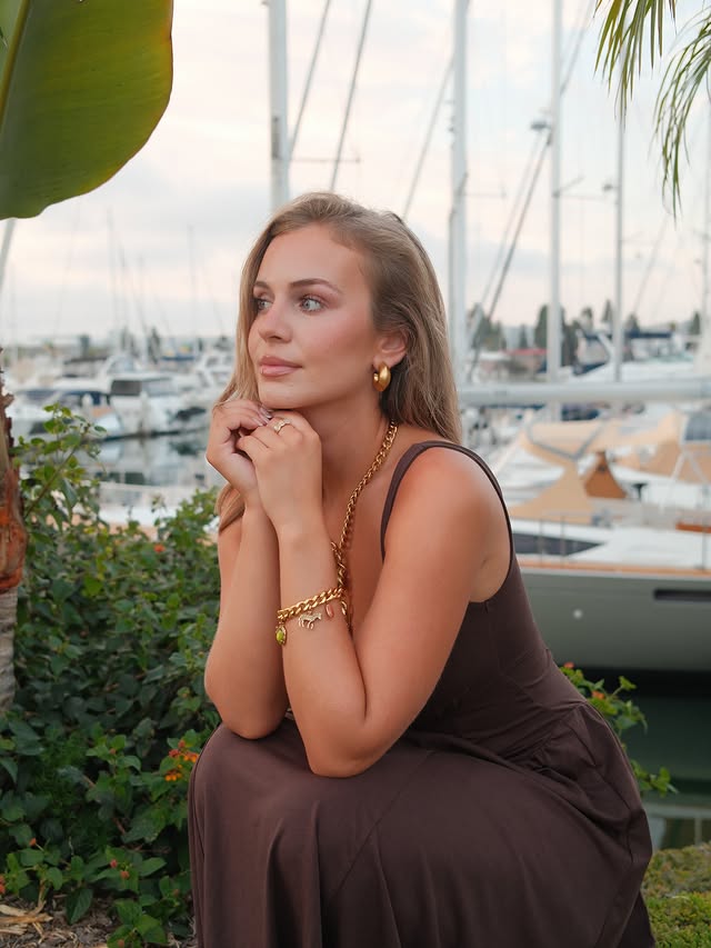 Instagram post by @jessicagirod for Kendra Scott. Caption reads: In @kendrascott for all my fall festivities 🍂 All....