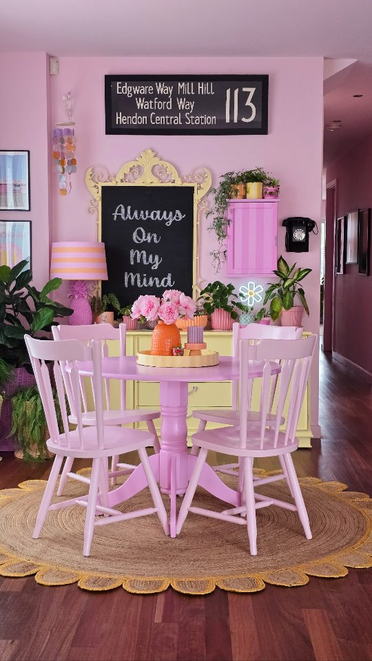 Instagram post by @el_loves_colour for Maia Homes. Caption reads: My dining room was cute, but it was definitely....