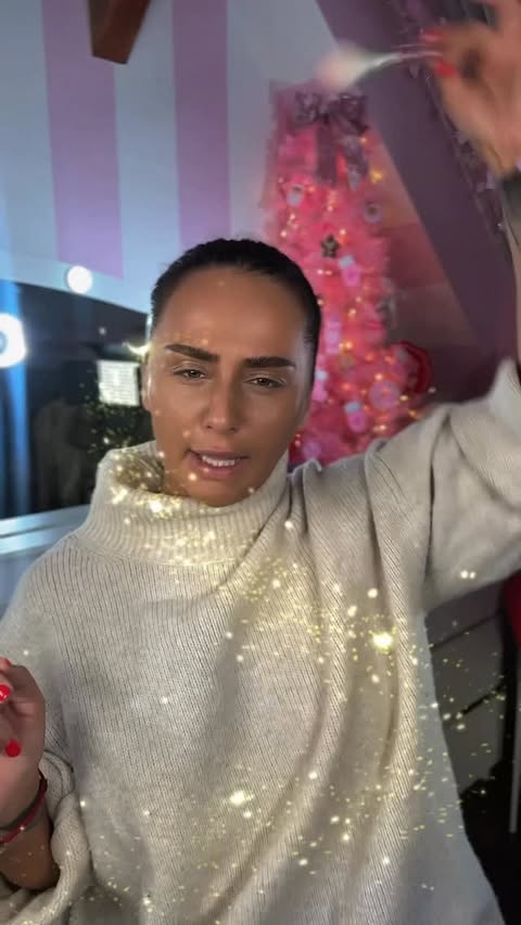 Instagram post by @nadaross7 for Flower Knows. Caption reads: Zivim moju bajku zahvaljujuci @flowerknows_global....