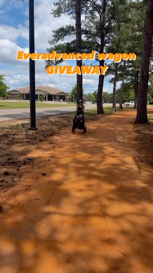 Instagram post by @ivyonnacorinne for EVER ADVANCED. Caption reads: [...] I found one I’m obsessed with from....