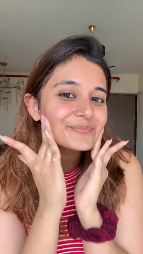 Instagram post by @anushka_pimputkar_official for Dr Sheths. Caption reads: [...] #flipkartglamup #flipkartsale #drsheths.
