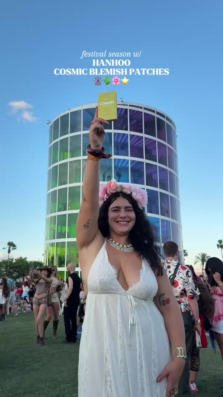 TikTok post by @theuniverseofemily for Hanhooskin. Caption reads: [...] me looking cute all festival weekend....