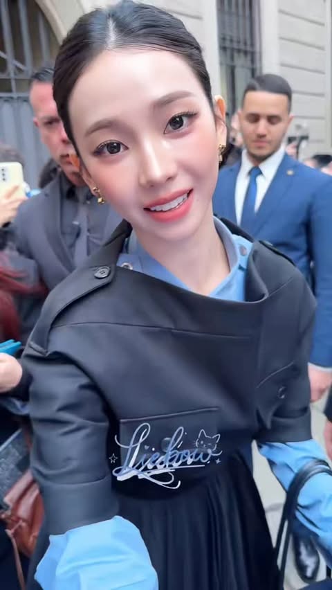 Instagram post by @karina_aespas_ for Prada. Caption reads: 260118 KARINA AT PRADA FW26 🤍.

©️又乖又江湖 via [...].
