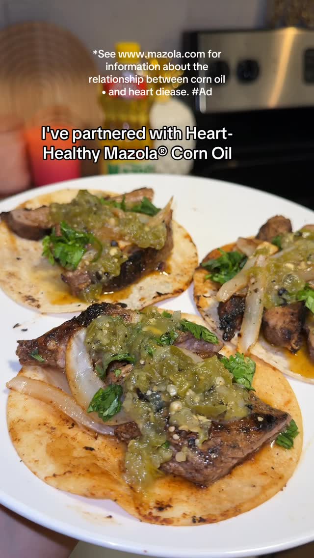 Instagram post by @claudiayuzethcooks for Mazola. Caption reads: [...] I’m using heart-healthy* Mazola® Corn Oil....