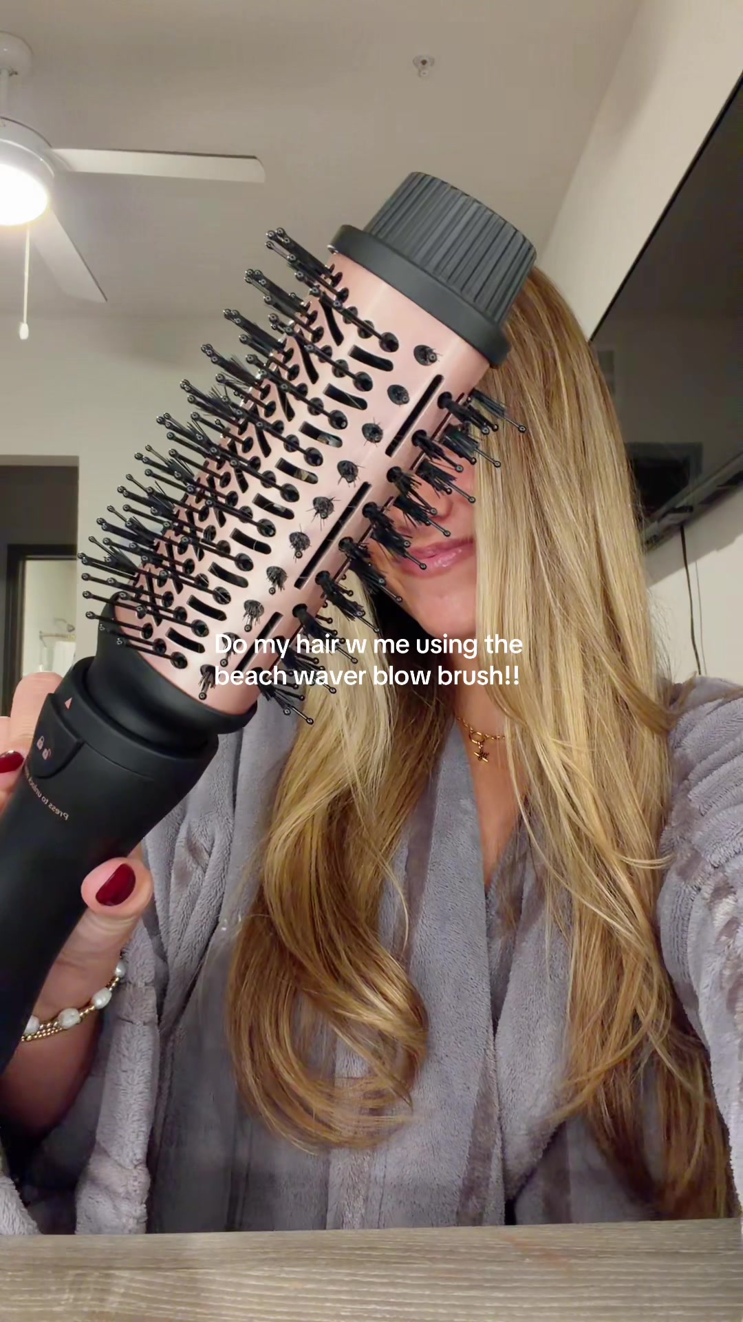 TikTok post by @gw3nnie for Beachwaver. Caption reads: Obsessed!!! @TheBeachwaver @Beachwaver Campus Wave....