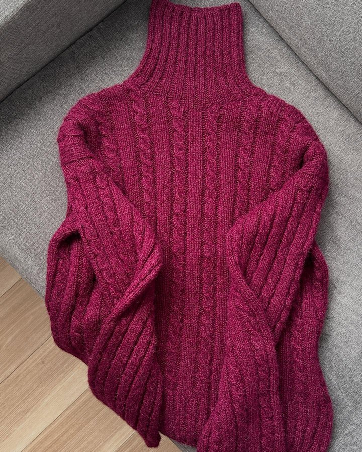 Instagram post by @rita.koch_knitwear for We Are Knitters. Caption reads: [...] 🫶

AD | Finita + Touch me Mohair by....