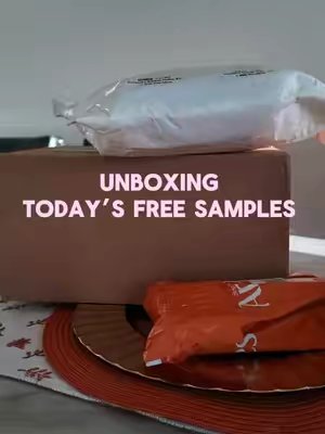 TikTok post by @alexzardz for ANECOES. Caption reads: [...] on my tiktok shop ✨🫶🏼📦 @ShopFlavCity....