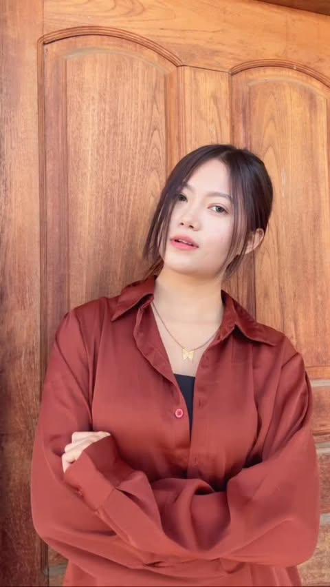 Instagram post by @rajkumari_pasmita for Lulu & Sky. Caption reads: These full sleeves top 🖤or❤️? I can’t decide, so....