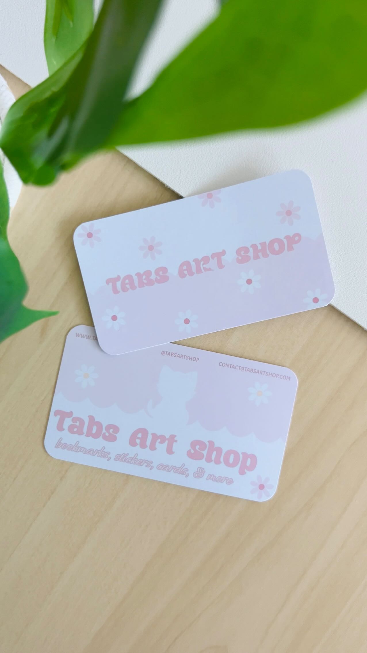 Instagram post by @tabsartshop for Kittl. Caption reads: #ad Let’s make new business cards with....