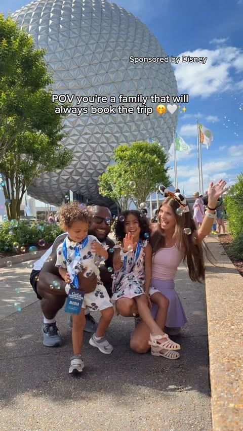 Instagram post by @thesmileybunch for Walt Disney World. Caption reads: [...] make it worth it every time 🥹❤️....