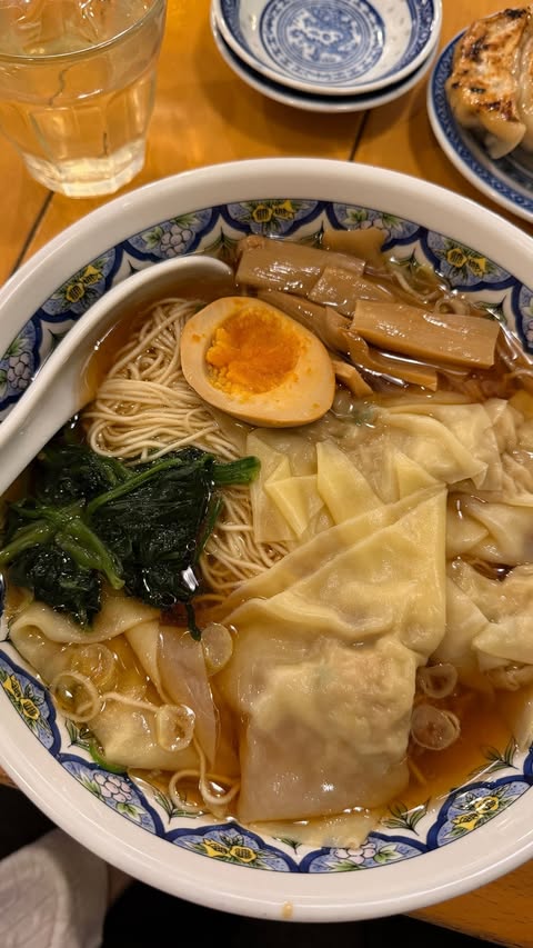 Instagram post by @palmtreesandpellegrino for Alaska Airlines. Caption reads: It started as “want to go get ramen?”
And ended as....