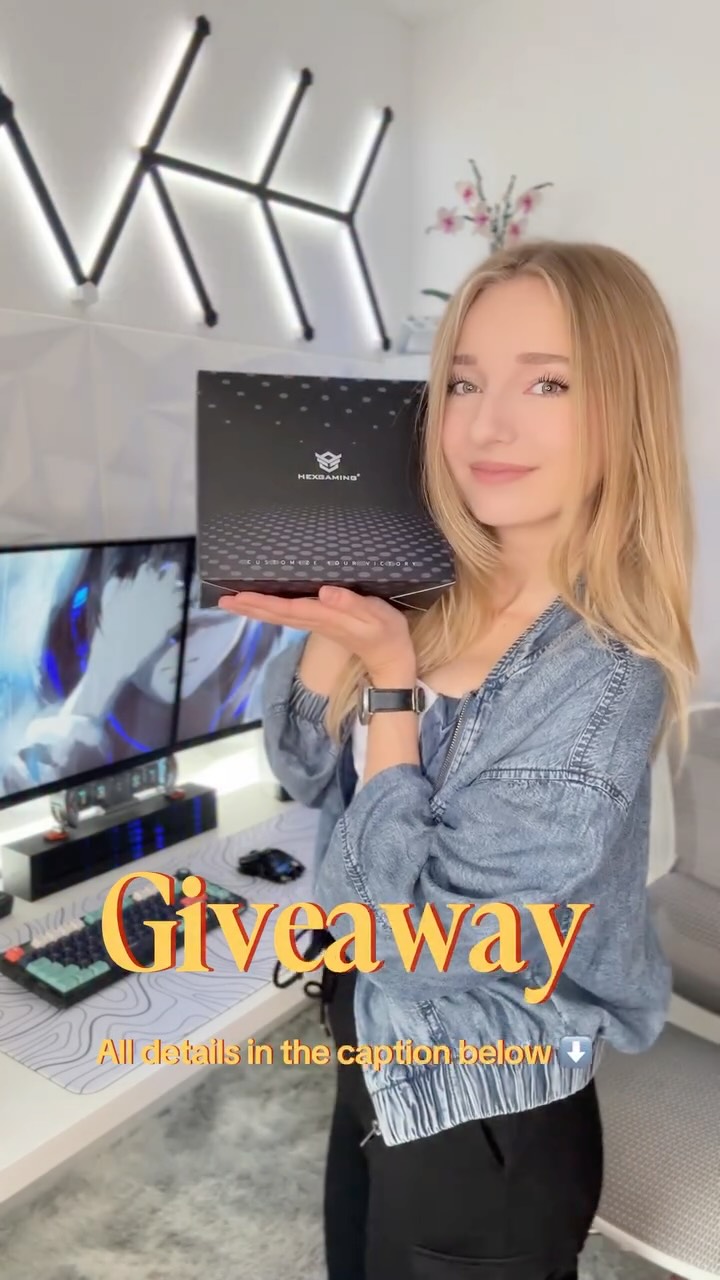 Instagram post by @gashiplays for HexGaming. Caption reads: [closed]✨Win a HexGaming Phantom Controller!....