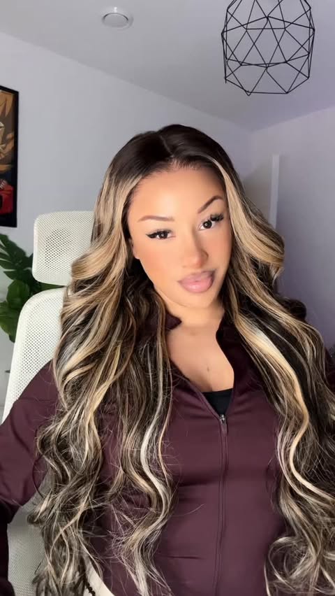 Instagram post by @shamillahbryan for Arabella Hair. Caption reads: No glue, no damage wig😍😍 from....