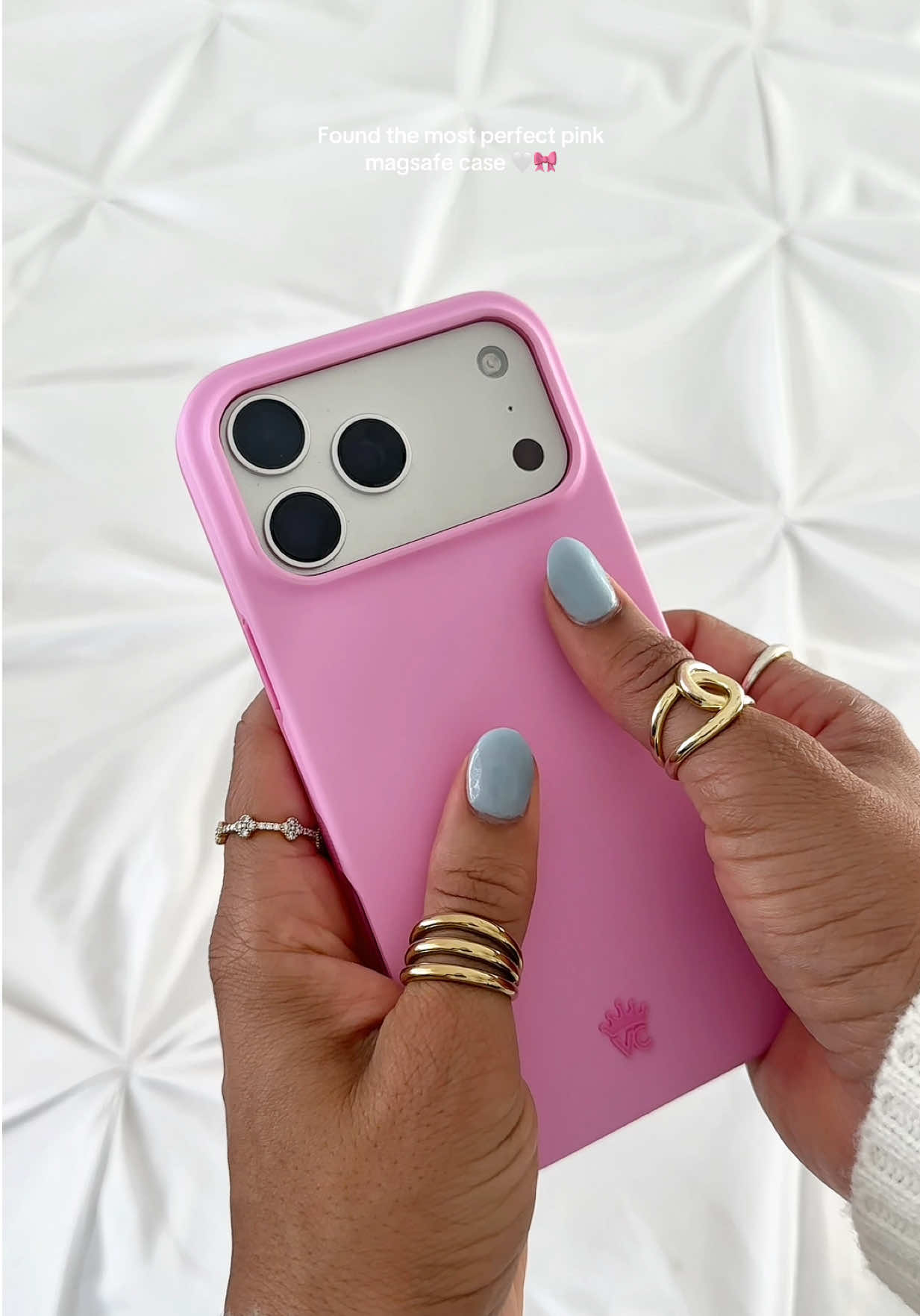 TikTok post by @lyricsugc for VELVET CAVIAR. Caption reads: this shade of pink >>> @Velvet Caviar....