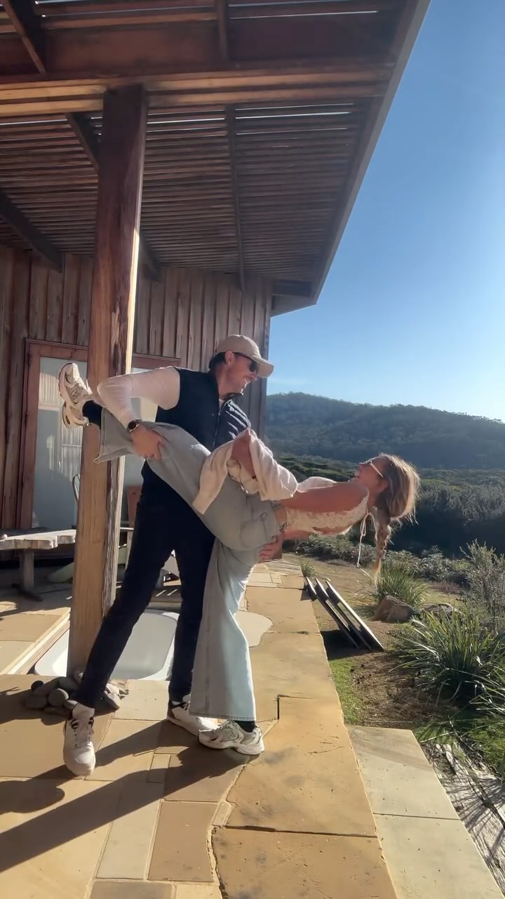 Instagram post by @jacquelineleejewellery for Homebodii. Caption reads: [...] our first dance! 🤍

Bodysuit @homebodii....